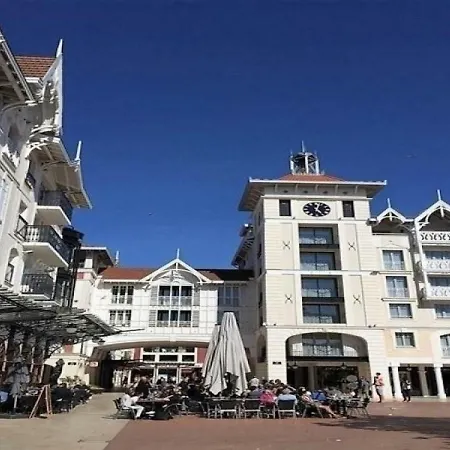 - A Deux Pas De La Plage - Beau T2 Traversant Avec Terrasse, Balcon Et Parking Individuel Securise Appartement Arcachon