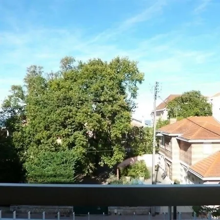 - A Deux Pas De La Plage - Beau T2 Traversant Avec Terrasse, Balcon Et Parking Individuel Securise Appartement Arcachon